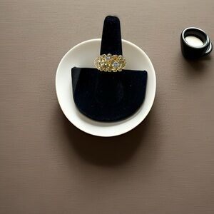 Men’s 18k Gold Ring with Diamond Accents